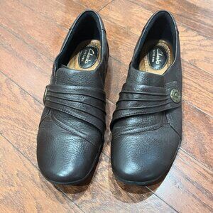 Clarks Artisan Kessa Leather Slip on Loafer
